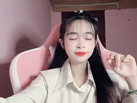 Suna7383 online show from November 8, 2025, 5:34 pm