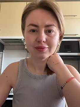 MartaLuna  online show from March 2, 2026, 6:47 am