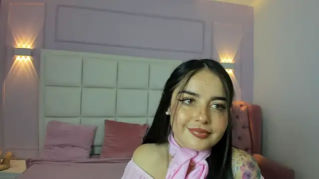 Ashleypetit online show from May 5, 2026, 1:08 pm