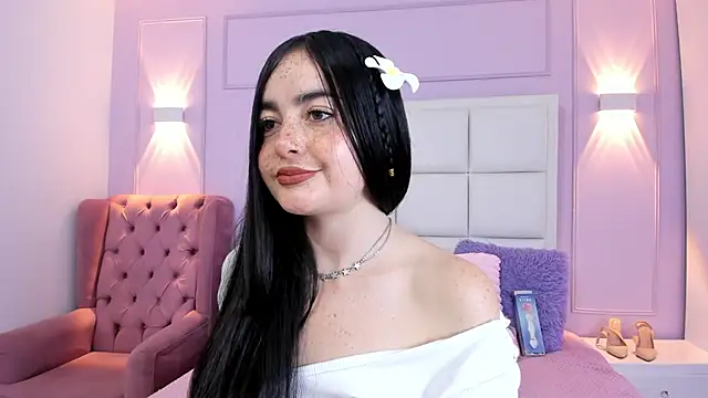 Ashleypetit online show from May 27, 2026, 1:52 pm