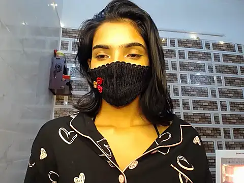 Sweetangle24 online show from November 27, 2025, 5:37 pm