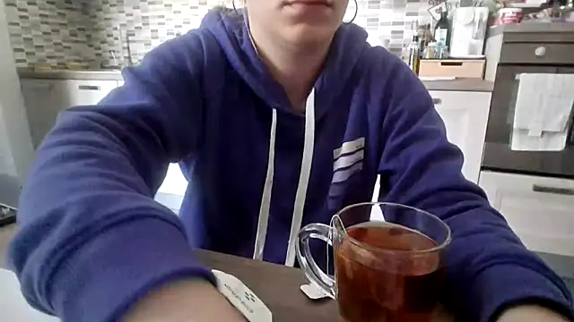 Camaleontica online show from November 6, 2025, 11:33 am