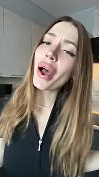 Snapshot of Elizabeth_Tay chatting on February 12, 2026, 9:48 am Elizabeth Tay online show from February 12, 2026, 9:48 am