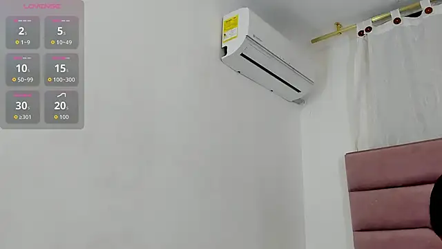 miajhonsonx online show from January 9, 2026, 2:42 pm