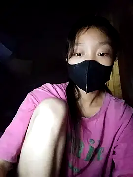 Snapshot of Phuoc_xx chatting on January 6, 2026, 6:39 am Phuoc xx online show from January 6, 2026, 6:39 am