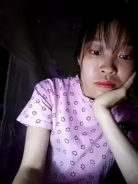 Snapshot of Phuoc_xx chatting on March 4, 2026, 5:13 am Phuoc xx online show from March 4, 2026, 5:13 am