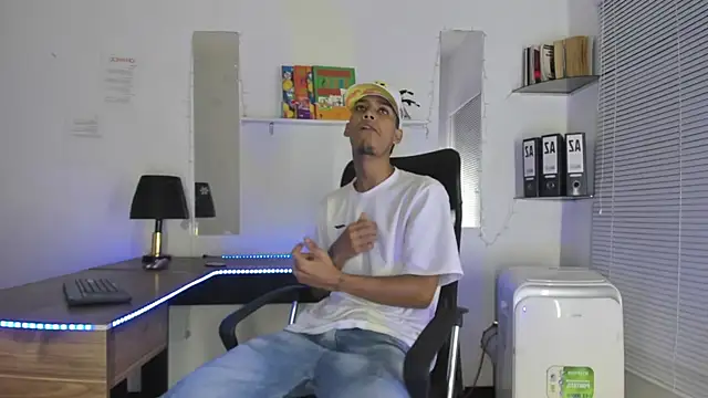 xxKamadevaxx online show from November 12, 2025, 12:27 pm