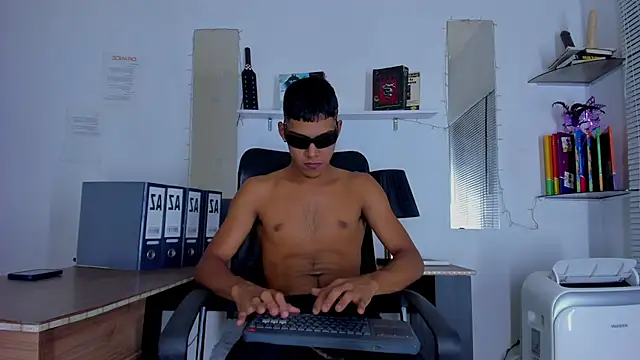 xxKamadevaxx online show from February 11, 2026, 7:30 pm