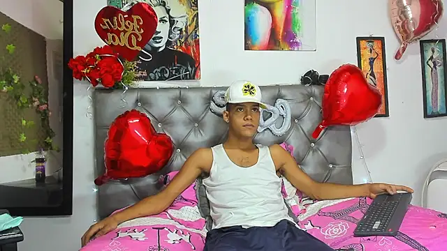 xxKamadevaxx online show from February 16, 2026, 1:51 pm