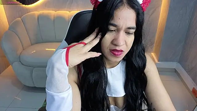 Snapshot of Maia_Tx chatting on November 14, 2025, 12:59 pm Maia Tx online show from November 14, 2025, 12:59 pm