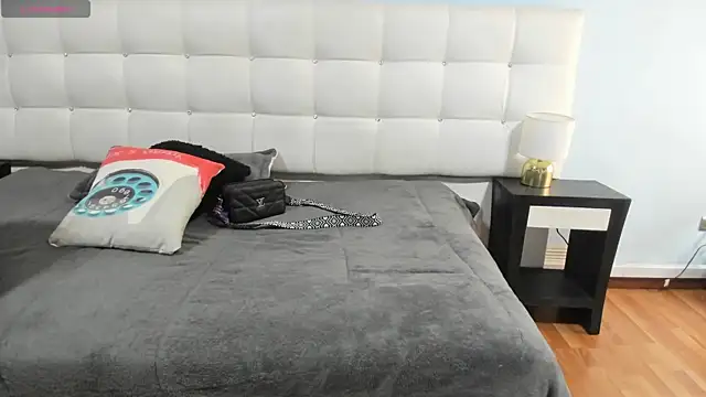 Snapshot of Shantal__G chatting on January 15, 2026, 4:55 pm Shantal G online show from January 15, 2026, 4:55 pm