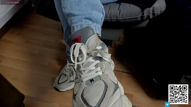 Snapshot of Shantal__G chatting on February 27, 2026, 12:16 pm Shantal G online show from February 27, 2026, 12:16 pm