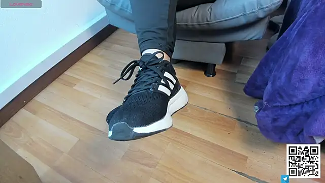 Snapshot of Shantal__G chatting on March 4, 2026, 12:11 pm Shantal G online show from March 4, 2026, 12:11 pm