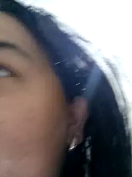 Snapshot of April_Becker chatting on December 17, 2025, 3:12 am April Becker online show from December 17, 2025, 3:12 am