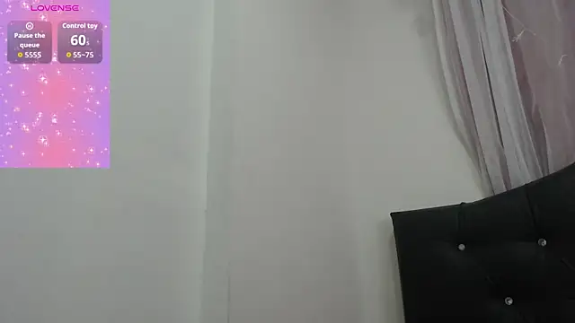 Snapshot of April_Becker chatting on February 15, 2026, 3:03 am April Becker online show from February 15, 2026, 3:03 am