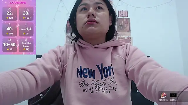 Snapshot of April_Becker chatting on March 7, 2026, 3:03 am April Becker online show from March 7, 2026, 3:03 am