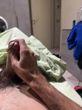 Snapshot of alexbergo87 chatting on September 26, 2025, 9:41 pm alexbergo87 online show from September 26, 2025, 9:41 pm