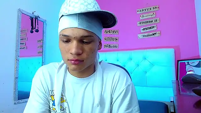 EL VENEZOLANO 22CM online show from October 26, 2025, 2:50 am