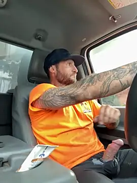 Snapshot of skip69xxx chatting on November 18, 2025, 10:03 pm skip69xxx online show from November 18, 2025, 10:03 pm