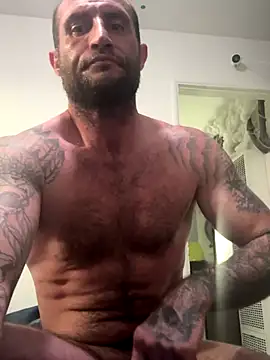 Snapshot of skip69xxx chatting on January 7, 2026, 11:29 pm skip69xxx online show from January 7, 2026, 11:29 pm