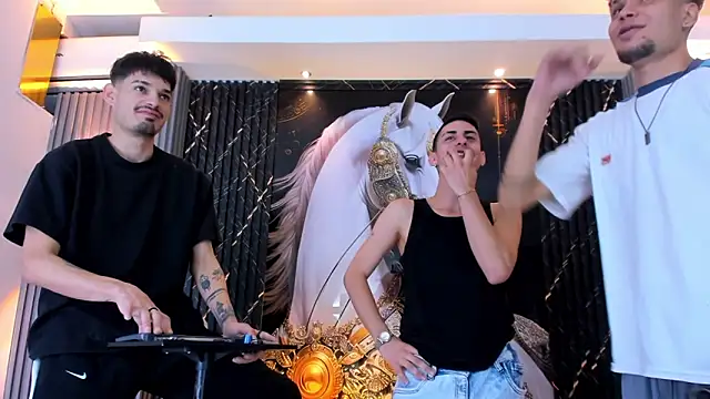 Snapshot of Iam_Steven chatting on February 26, 2026, 12:37 pm Iam Steven online show from February 26, 2026, 12:37 pm