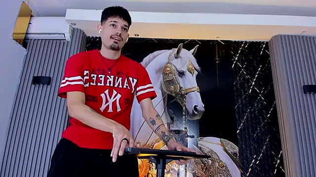 Snapshot of Iam_Steven chatting on February 27, 2026, 12:38 pm Iam Steven online show from February 27, 2026, 12:38 pm