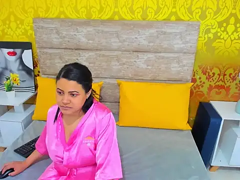 ElianaCollins online show from December 2, 2025, 3:01 am