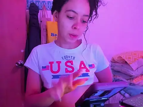 Snapshot of Annie_rosse1017 chatting on February 28, 2026, 1:12 pm Annie rosse1017 online show from February 28, 2026, 1:12 pm