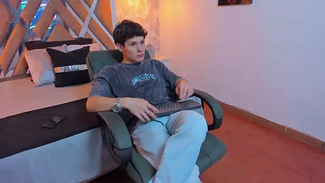 kraven lust online show from September 30, 2025, 3:00 am