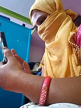 TAMI KAYAL online show from October 8, 2025, 6:11 am