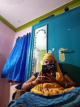 TAMI KAYAL online show from November 16, 2025, 5:18 pm