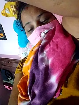 TAMI KAYAL online show from November 18, 2025, 4:55 pm