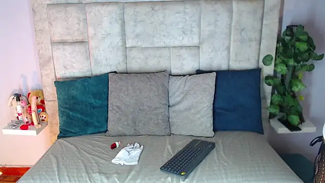 Snapshot of Billie_Turner_ chatting on October 15, 2025, 7:47 pm Billie Turner online show from October 15, 2025, 7:47 pm