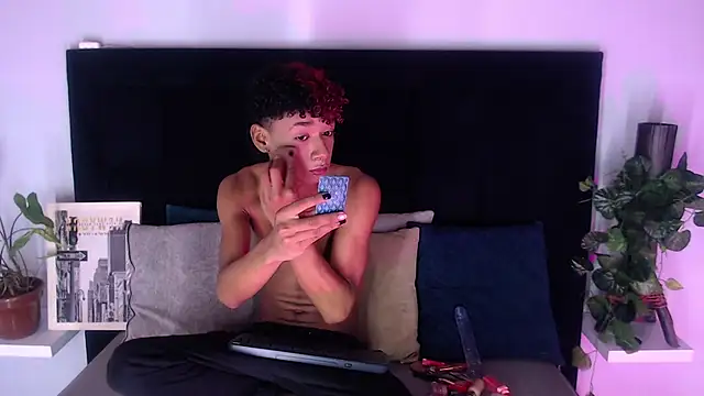 Snapshot of Billie_Turner_ chatting on November 21, 2025, 4:27 pm Billie Turner online show from November 21, 2025, 4:27 pm