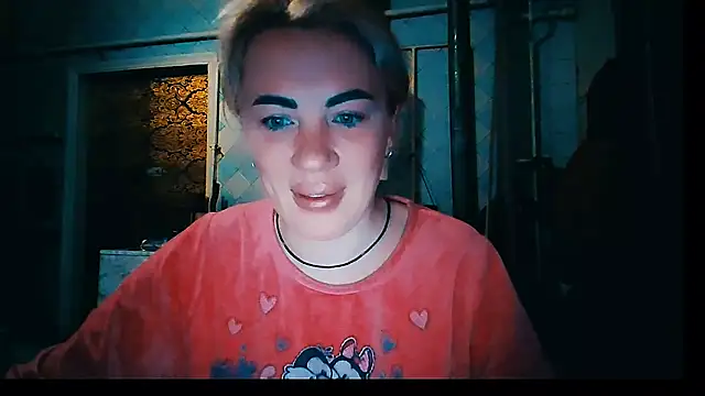 EmmaCat  online show from January 9, 2026, 2:58 am