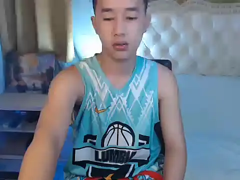 Snapshot of mr_chandy chatting on October 27, 2025, 10:30 am mr chandy online show from October 27, 2025, 10:30 am