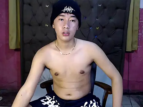 Snapshot of mr_chandy chatting on February 17, 2026, 10:49 pm mr chandy online show from February 17, 2026, 10:49 pm