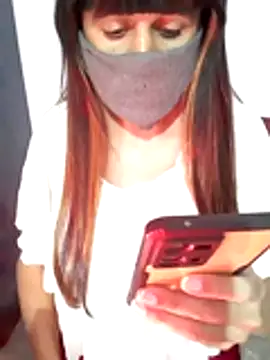 Cutie-Whiskey1 online show from January 14, 2026, 6:24 pm