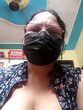 Snapshot of thehotlady chatting on June 22, 2026, 3:19 am thehotlady online show from June 22, 2026, 3:19 am