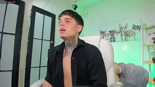 Declan-Fox online show from November 10, 2025, 5:39 am