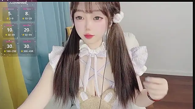 Snapshot of Lucky_Cici chatting on March 15, 2026, 10:38 pm Lucky Cici online show from March 15, 2026, 10:38 pm