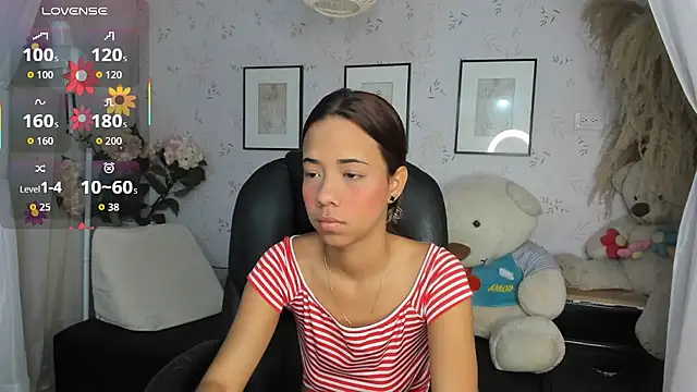 Snapshot of Anntonellaa chatting on November 26, 2025, 12:17 pm Anntonellaa online show from November 26, 2025, 12:17 pm