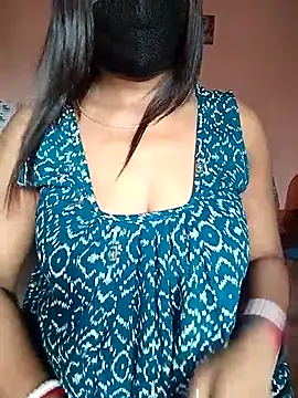 Bengalibeauty96 online show from May 11, 2026, 1:11 am