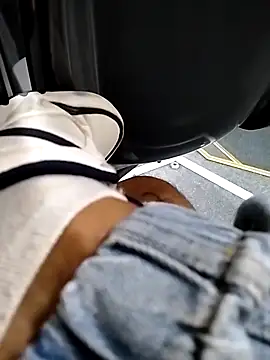 Snapshot of lolo699 chatting on November 7, 2025, 10:32 pm lolo699 online show from November 7, 2025, 10:32 pm