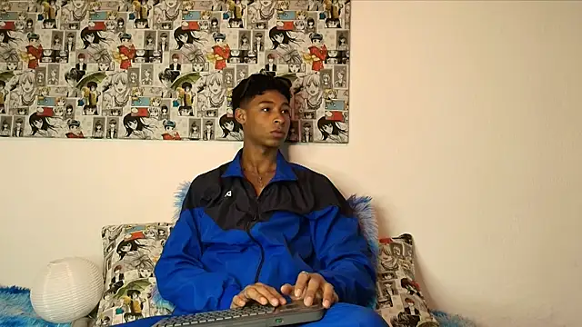 Snapshot of CoffeNaughty_nom chatting on September 19, 2025, 4:03 am CoffeNaughty nom online show from September 19, 2025, 4:03 am