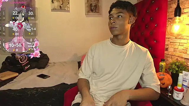 Snapshot of CoffeNaughty_nom chatting on October 17, 2025, 3:31 am CoffeNaughty nom online show from October 17, 2025, 3:31 am