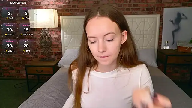 Snapshot of SallyPinkman chatting on September 19, 2025, 12:17 pm SallyPinkman online show from September 19, 2025, 12:17 pm