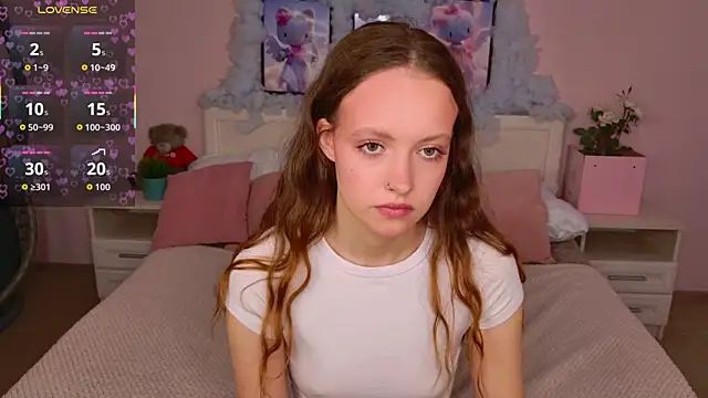 Snapshot of SallyPinkman chatting on October 5, 2025, 9:07 am SallyPinkman online show from October 5, 2025, 9:07 am