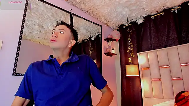 Snapshot of Marcello_Nova chatting on October 14, 2025, 12:06 pm Marcello Nova online show from October 14, 2025, 12:06 pm