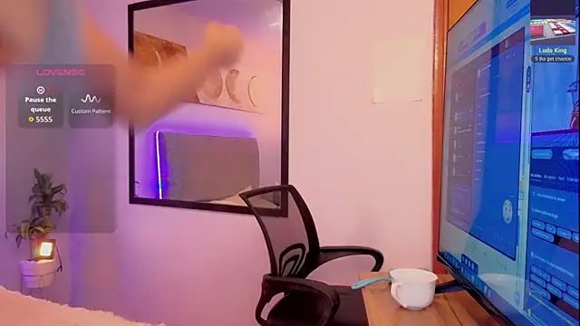 Snapshot of Marcello_Nova chatting on November 20, 2025, 1:11 pm Marcello Nova online show from November 20, 2025, 1:11 pm